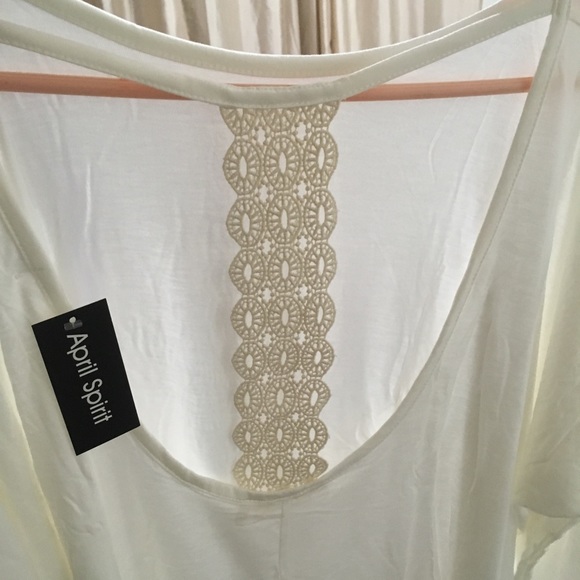 LAST ONE White dressy top open back crochet detail - Picture 2 of 5